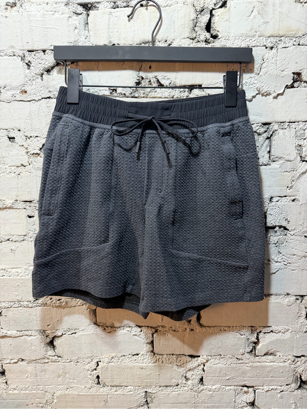 Textured Double-Knit Cotton 7” Shorts